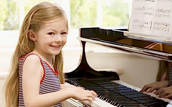 Piyano Çocuklarda Zekayı Geliştiriyor
