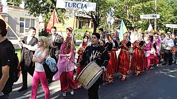 Halk Oyunlarında Polonya’dan üçüncülük ödülü ile döndük